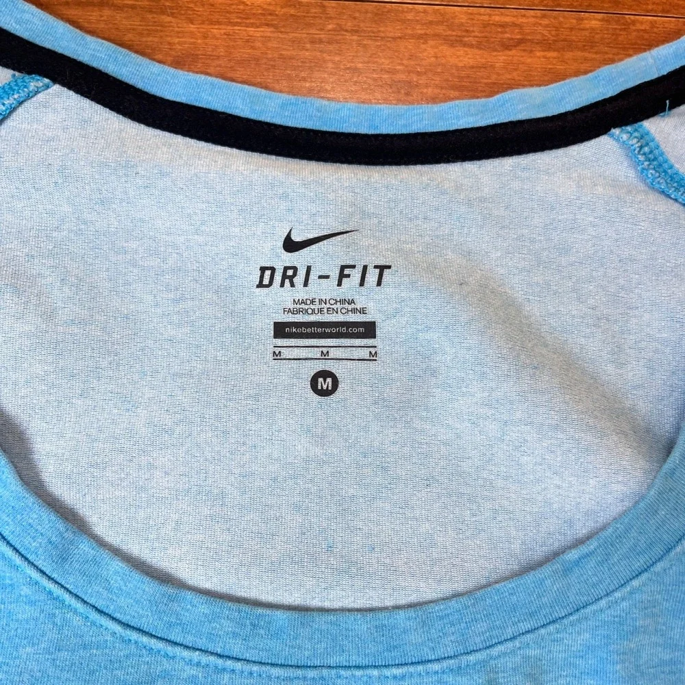 Nike Dri Fit Aqua Turquoise Blue Long Sleeve Athletic Shirt Women's‎ Size M